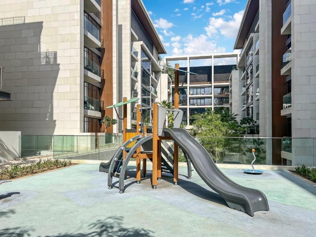 Luxury Apartment With Pool, Patio & Gym In City Walk دبي المظهر الخارجي الصورة